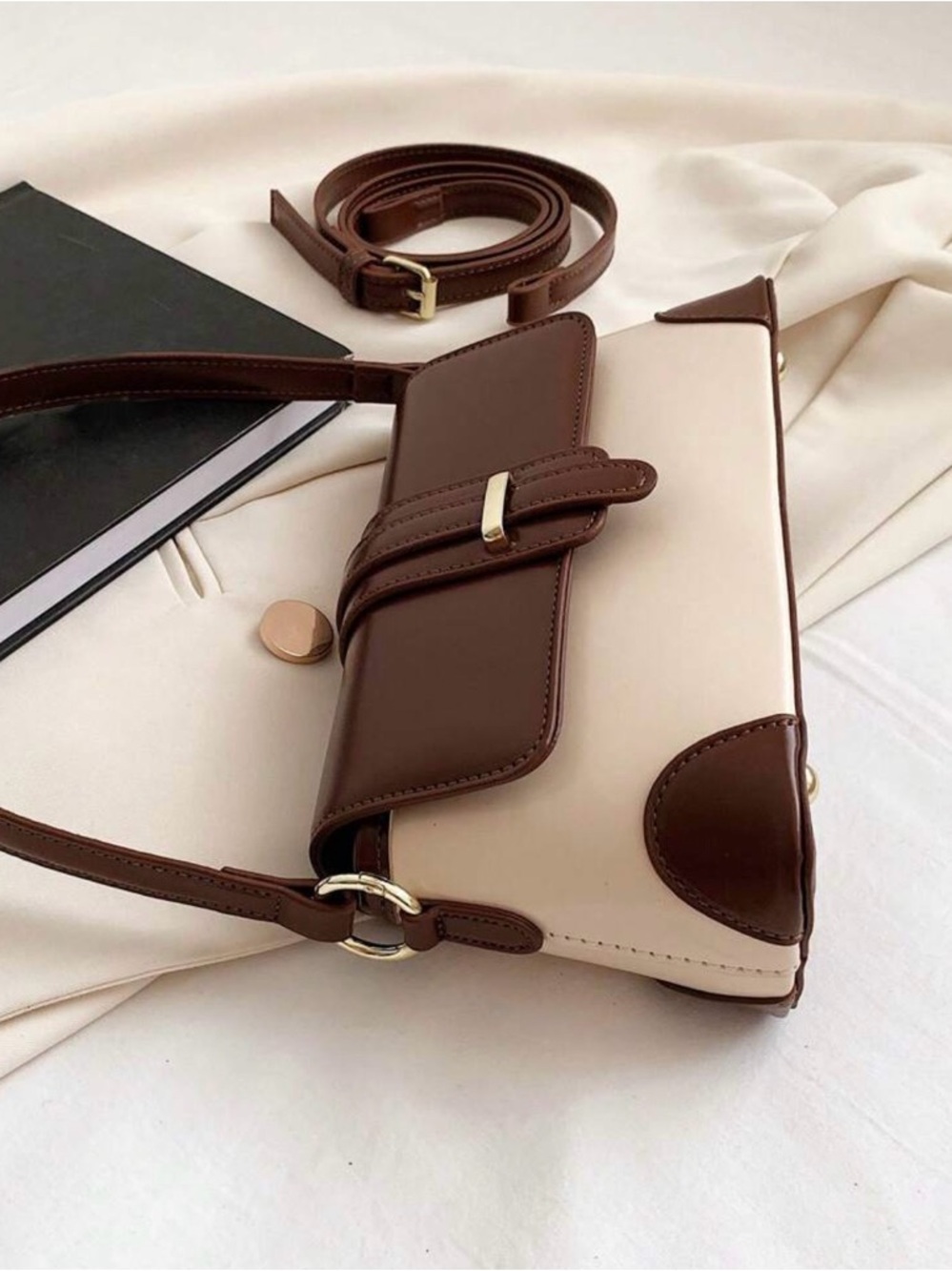 Classic Two-Tone Brown and Cream Vintage style Crossbody Bag - Picture 4 of 10